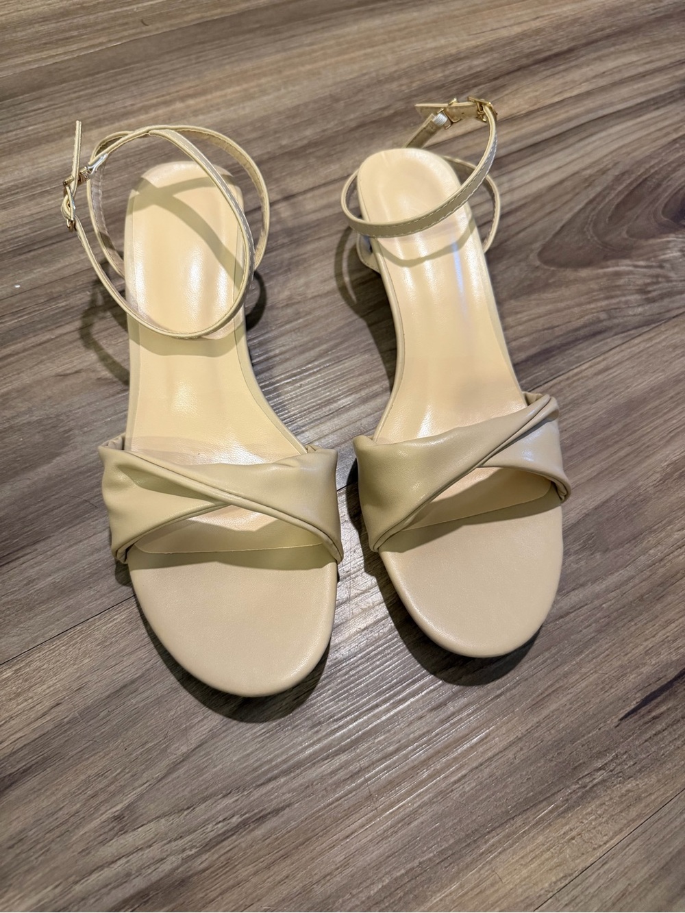 Women’s Ankle-Strap Sandals in Light Beige - Stylish Summer Heels